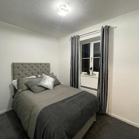 Cardiff Bay Apartment With Parking Екстериор снимка